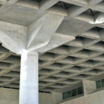 سقف دال بتنی: ویژگی‌ها، مزایا و کاربردها