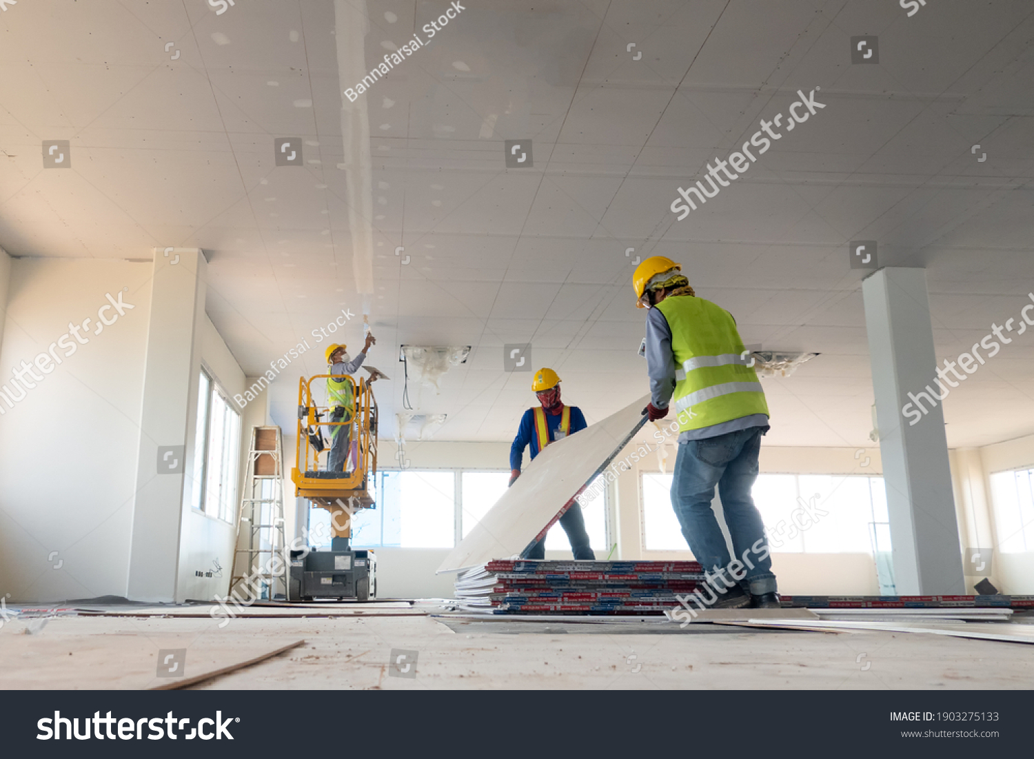 نقشه نصب تجهیزات HVAC در سقف ساختمان، با رعایت استانداردهای صوتی